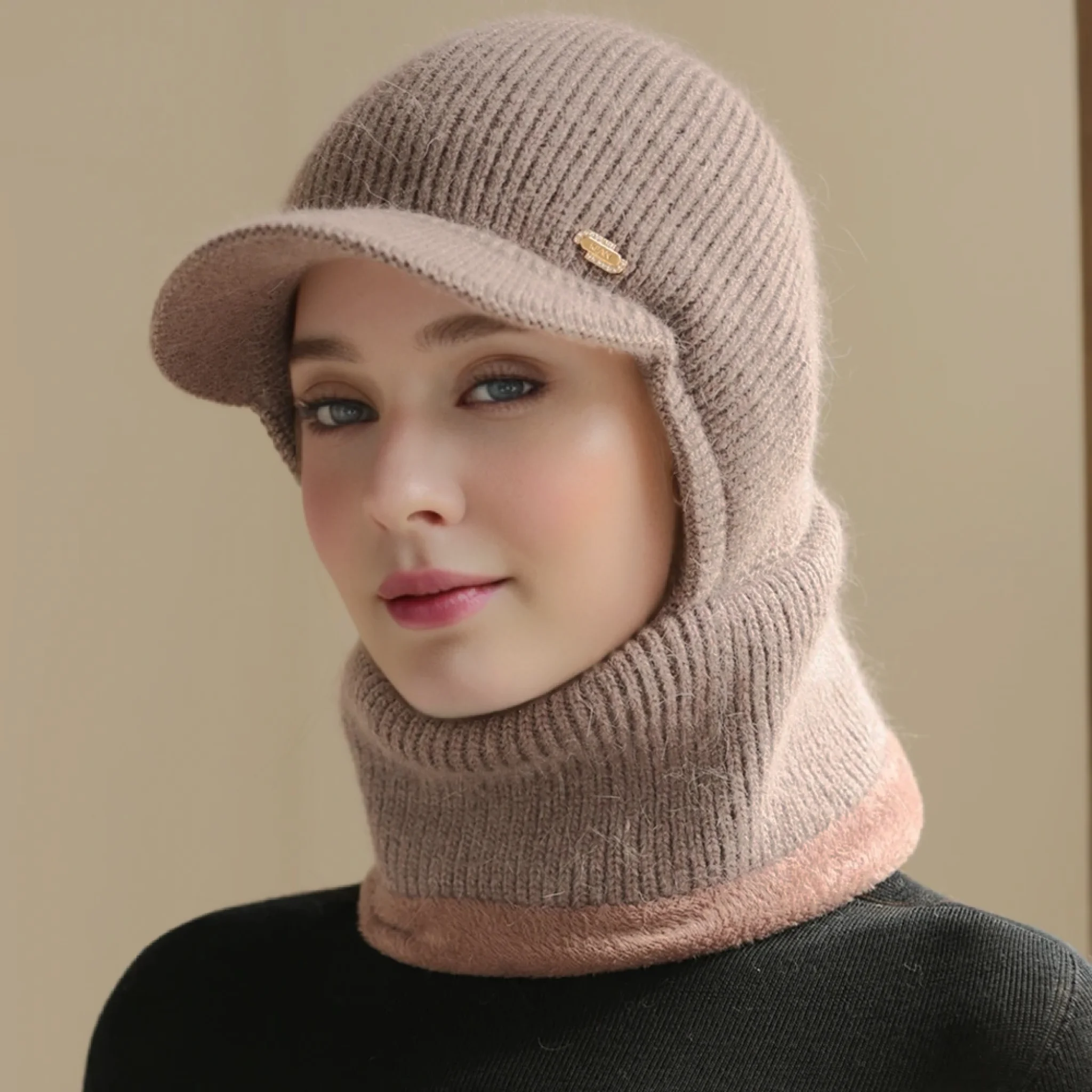 Heißer Verkauf Winter Balaclava Cap Frauen Warm Halten Winddicht Gestrickte Hut Nackenschutz Beanie Cap Plüsch Fell Gefüttert Hüte Für Frauen