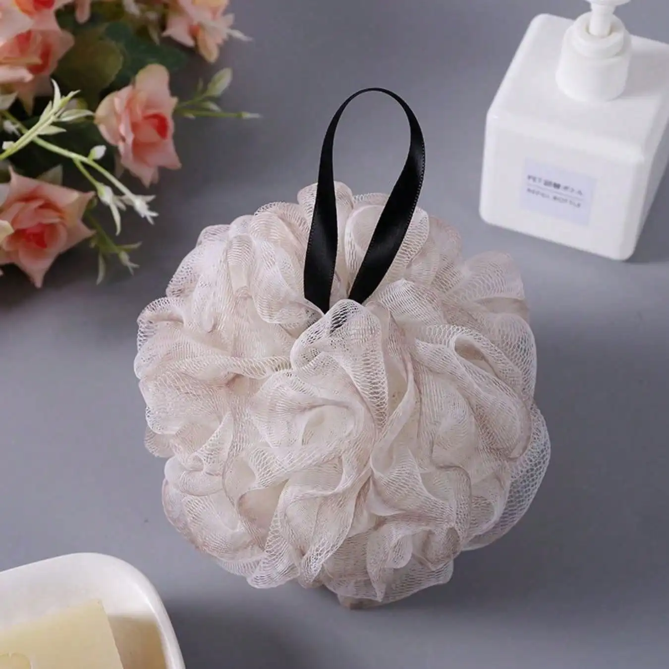 1PC three-color bath ball, non-scattering, bath flower, soft PE material, kneadable, bath bubble ball