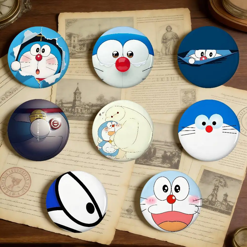 Doraemon-Anstecknadeln, runde Broschen aus Weißblech für Umhängetaschen, Accessoires, Souvenirgeschenke