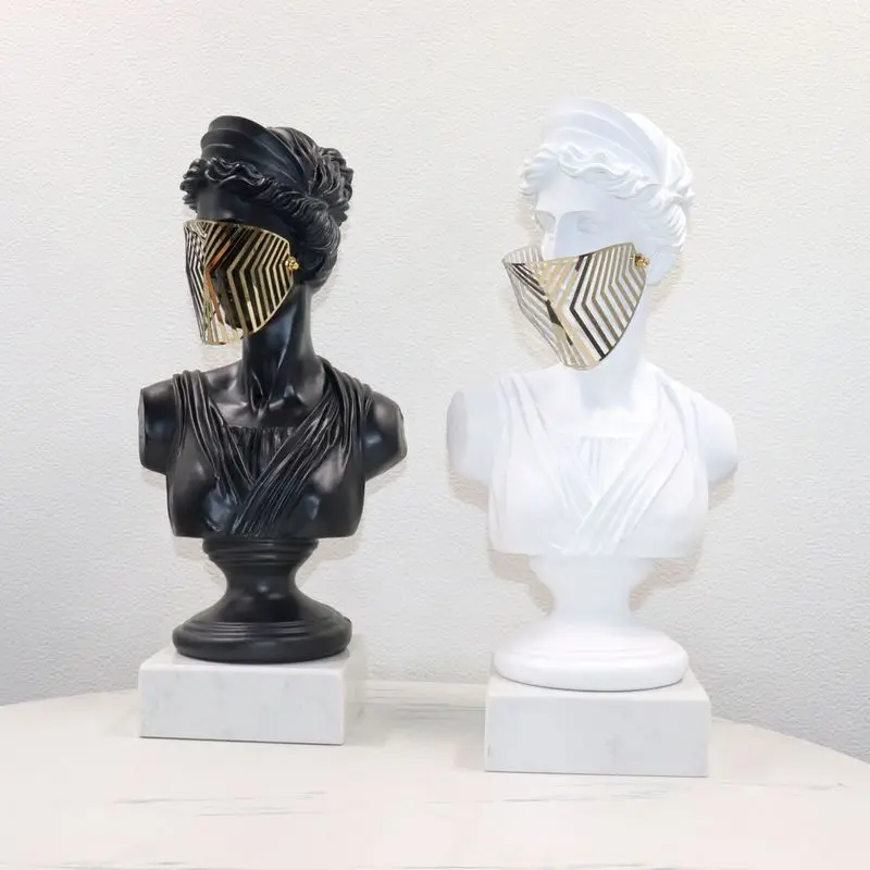 European-style home decor accessories, mask figure decorations, living room entrance side table, sales office showroom sculpture