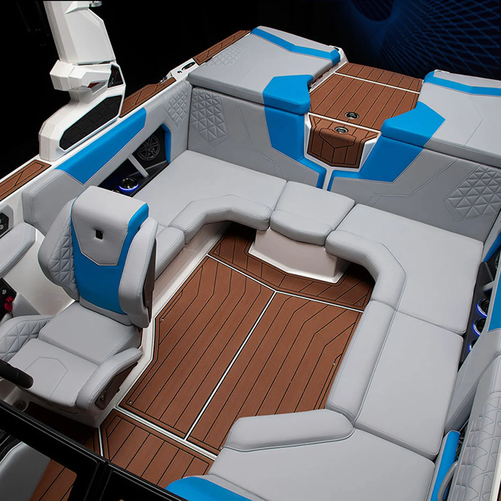 แผ่นปูพื้นเรือแบบมีกาวในตัว แผ่นโฟม EVA ป้องกันการขีดข่วน ตัดได้ ยืดหยุ่น ทนความร้อน สำหรับเรือยอชท์