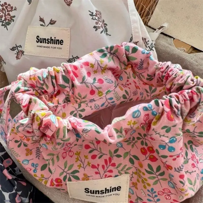 

M89C Floral Nappy Organize Bag Reusable Dry Wet Bag Diaper Underpants Storage Pocket