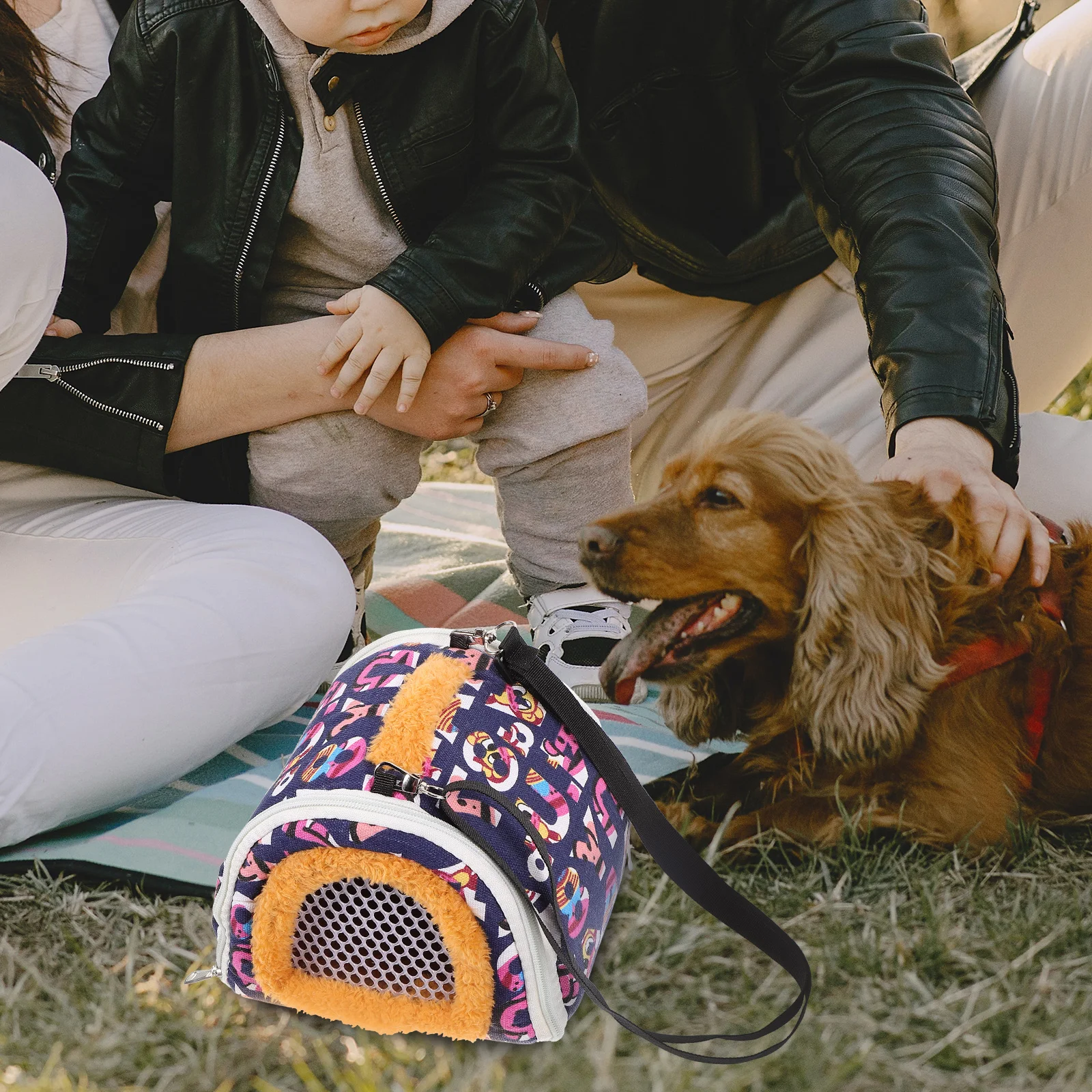 

Breathable Hamster Travel Carrier Bag Portable Pet Handbag for Guinea Pig Rabbit Squirrel Small Animals Hamster Carrier