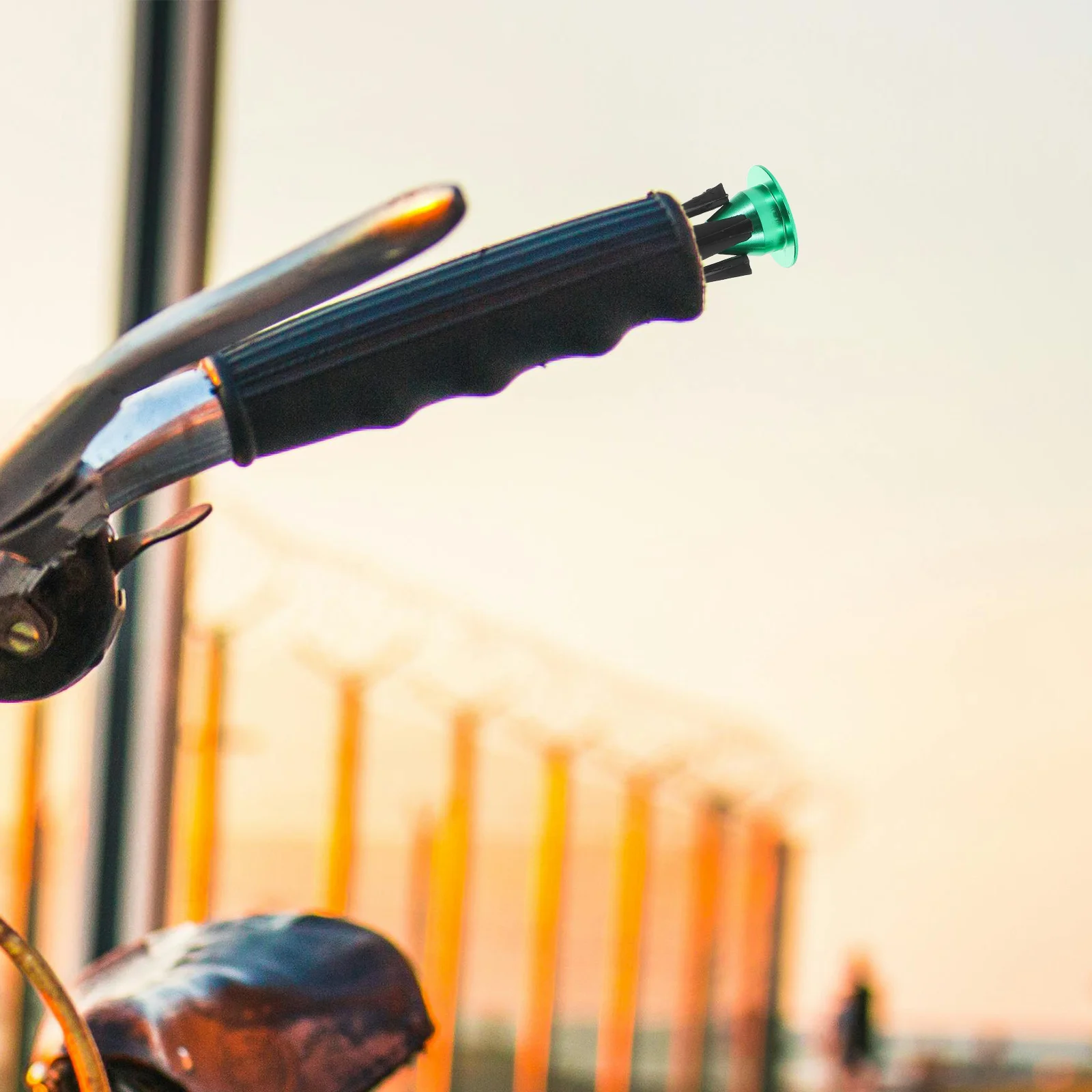 

1Pair Bike Handlebar End Caps Aluminum Alloy Mountain Bike Grip Plugs Lightweight Anti-Slip Wear-Resistant Bicycle Handlebar