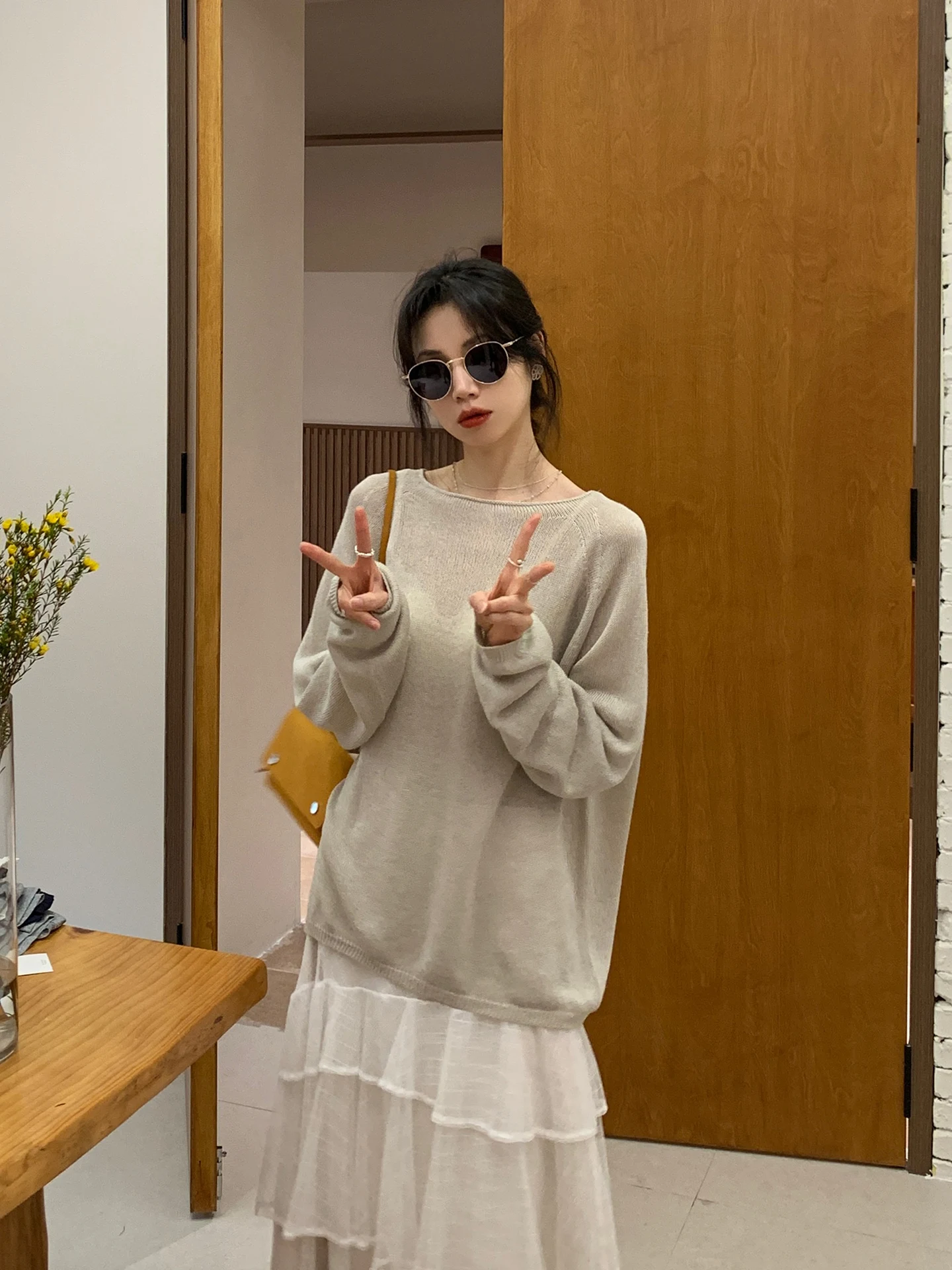 

BRIVIN Korean Style Khaki Paper Silk Knitted Sweater Women's Spring New Gentle Wind Shoulder Insert Sleeve Thin Breathable Sl...