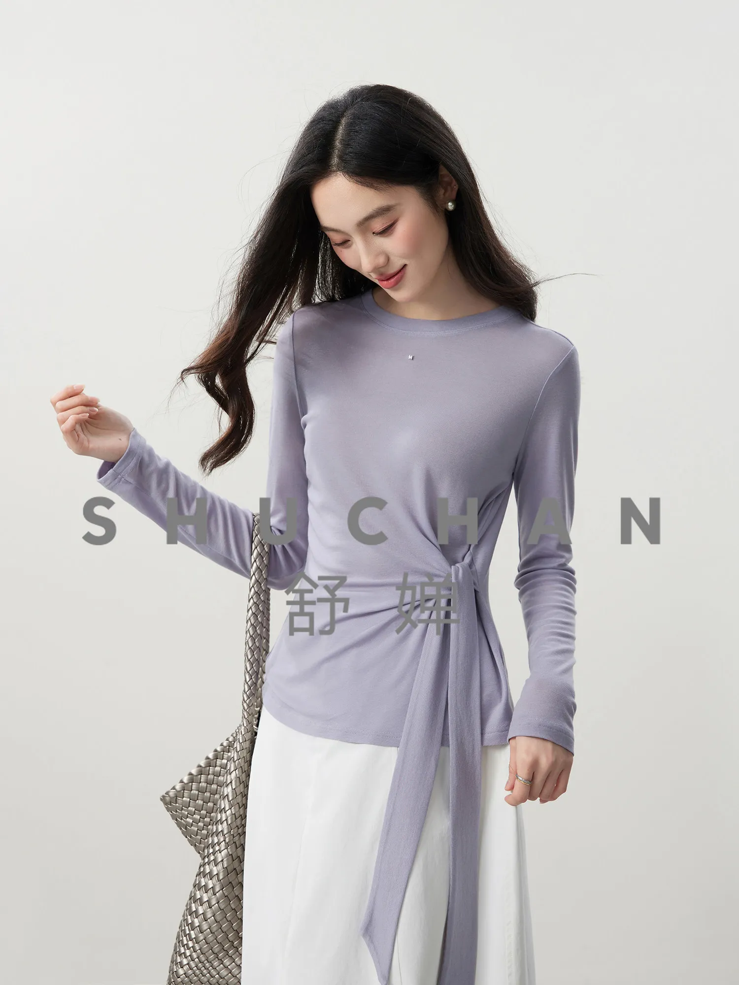 

Элегантная приталенная футболка [Scaling Like A Cloud] с кружевной шнуровкой по бокам на талии, из эластичного лиоцелла и шерсти, 26 новых моделей весенней коллекции