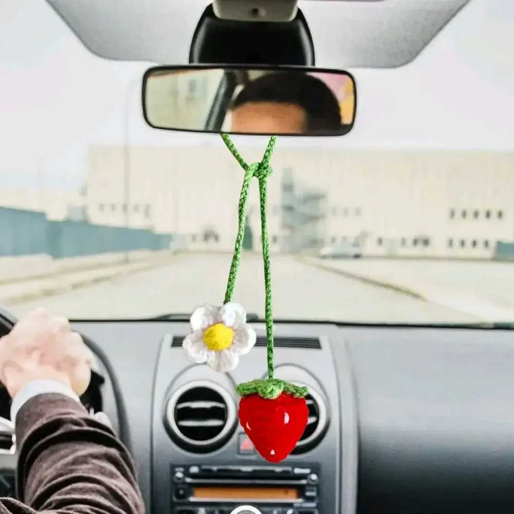 1pc Universal Car Rearview Mirror Decroative Lanyard Car Strawberry Styling Ornaments Auto Interior Pendant Car Accessories