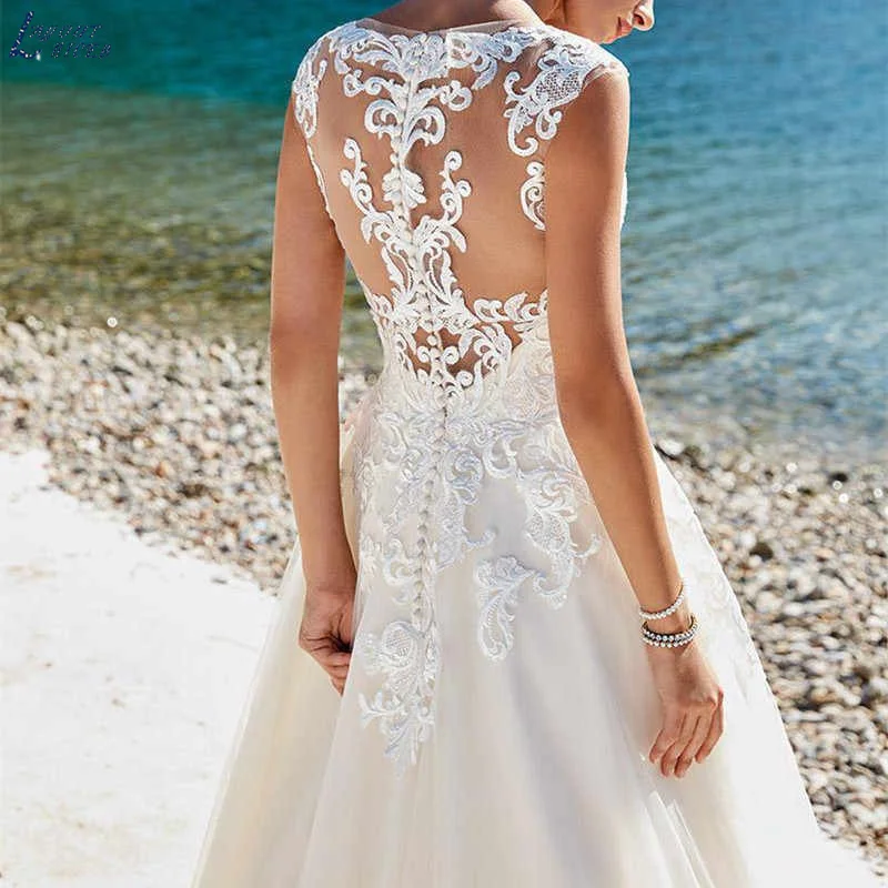 Robe de mariée en dentelle, effet d'illusion, bouton en Tulle, sans manches, pour la plage, style bohème, avec traîne, sur mesureRobe de mariée en dentelle, effet d'illusion, bouton en Tulle, sans manches, pour la plag