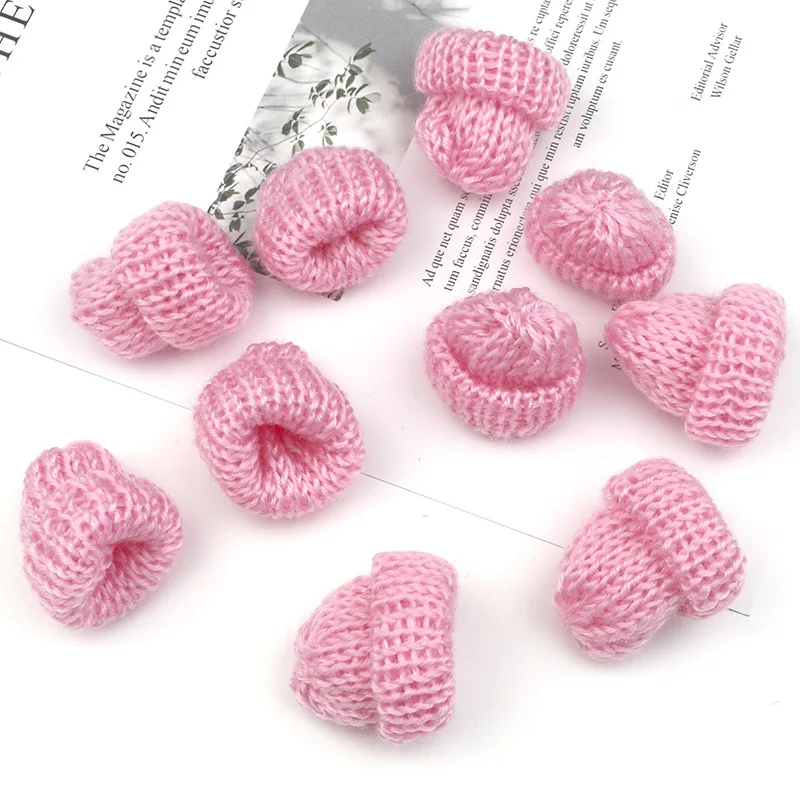 10 Stück Mini Strickmützen Brosche Pins Abzeichen DIY Nähen Bastelmaterialien Bastelbedarf Kinder Kopfbedeckung Puppenkleidung Zubehör – Detail 7