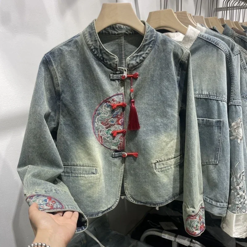 New Chinese denim jacket female autumn 2024 new retro buckle jacket temperament Joker fashion embroidered coat. denim jacket