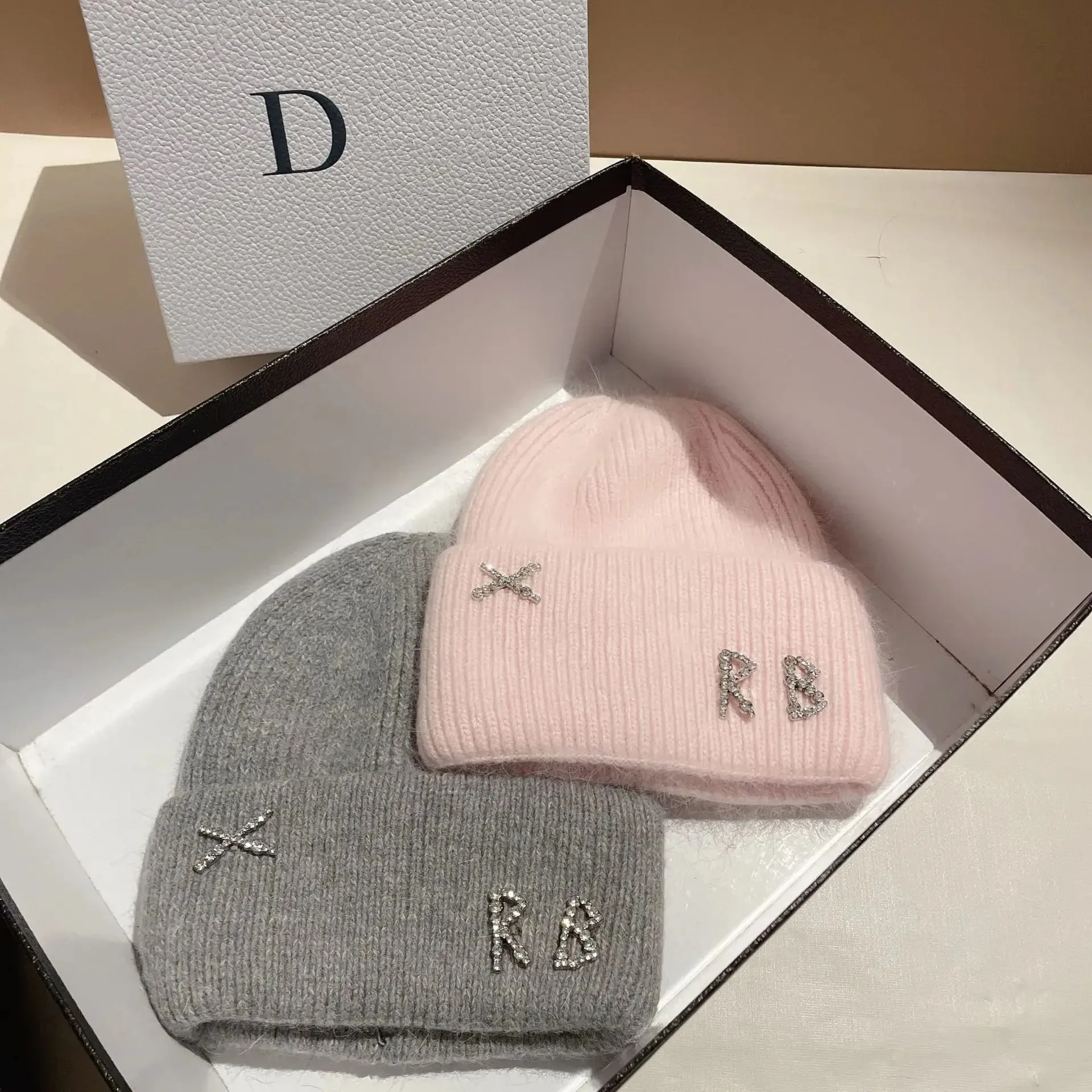 1PC Real Rabbit Fur Diamonds Letter Beanies Hats For Women Winter Warm Knitted Hat Famous Brand Lady Casual Bonnet Skiing Cap