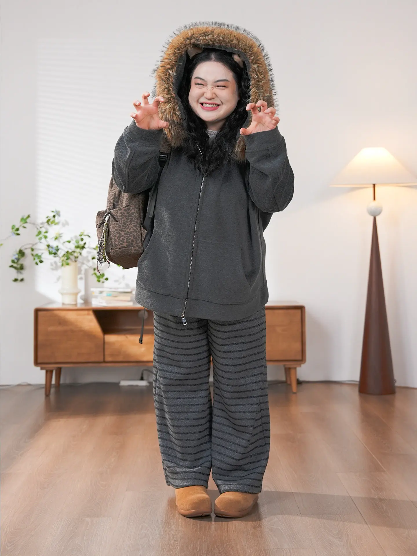 

Fur Trimmed Hooded Jaet plus Size Warmth Polyester Blend Casual Sle Long Sve Zipper Closure Color Chinese Produc...