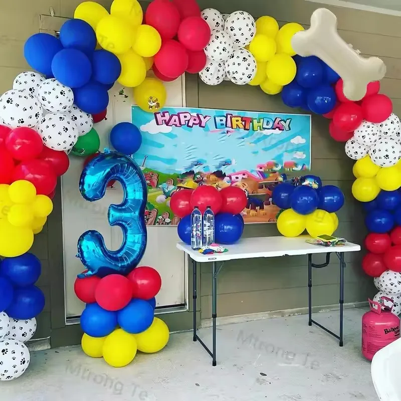 Ensemble de 99 ballons en forme de patte de chien, avec des ballons en feuille d'aluminium imprimés de pattes et d'os pour la décoration d'une fête d'anniversaire sur le thème de la patrouille canine