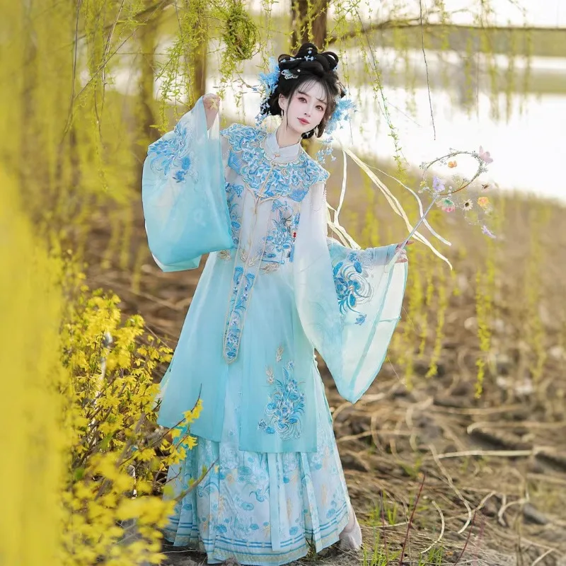 ensemble-hanfu-pour-femme-style-ming-a-epaules-nuees-brode-de-chevaux-collection-printemps-ete-original-de-haute-qualite