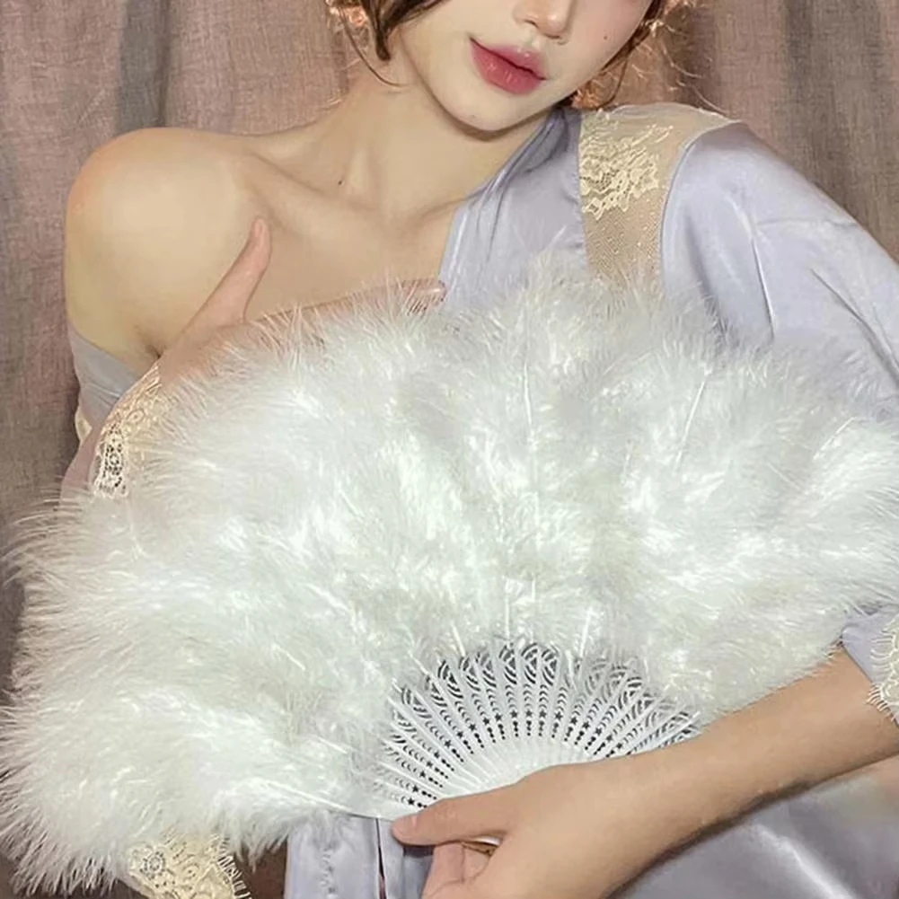Halloween Wedding Feather Fan Bride Handheld Non-Folding Fans Performance Prop for Tea Party Wedding Decoration