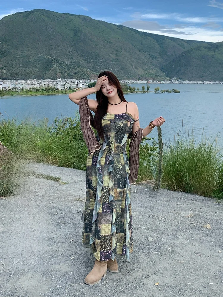 

Летнее женское платье больших размеров с асимметричными бретелями, длинное, с молнией, V-образным вырезом, без рукавов, из полиэстера.