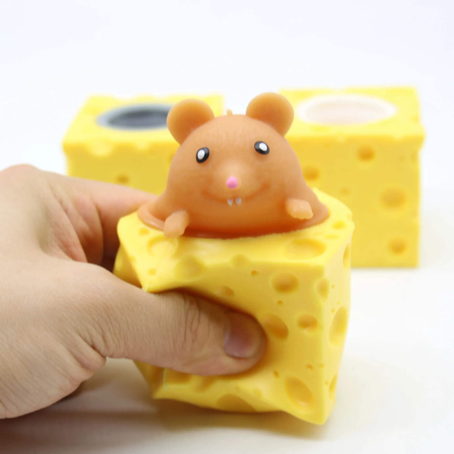 

Creative decompression cute cheese mouse cup to release pressure, pinching, squeezing, squirrel cup, decompression toy