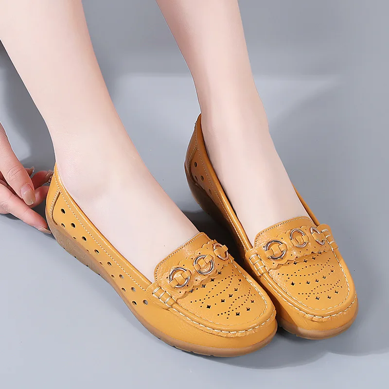 Summer Women\'s Loafer Ladies Breathable Hollow Flats Shoes Office Slip-on Moccasins Zapatos Mujer Fashion Casual Shoes Plus Size