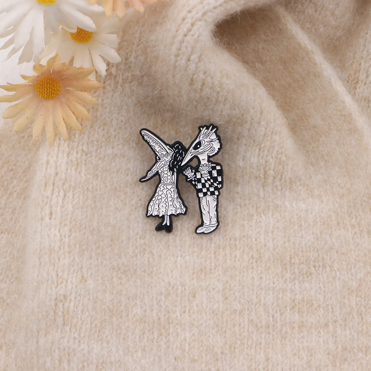 Funny Clown Enamel Pin Horror Movie Brooch Pines Lapel Pins Badge on Backpack Clothing Accessories Halloween Jewelry Party Gifts