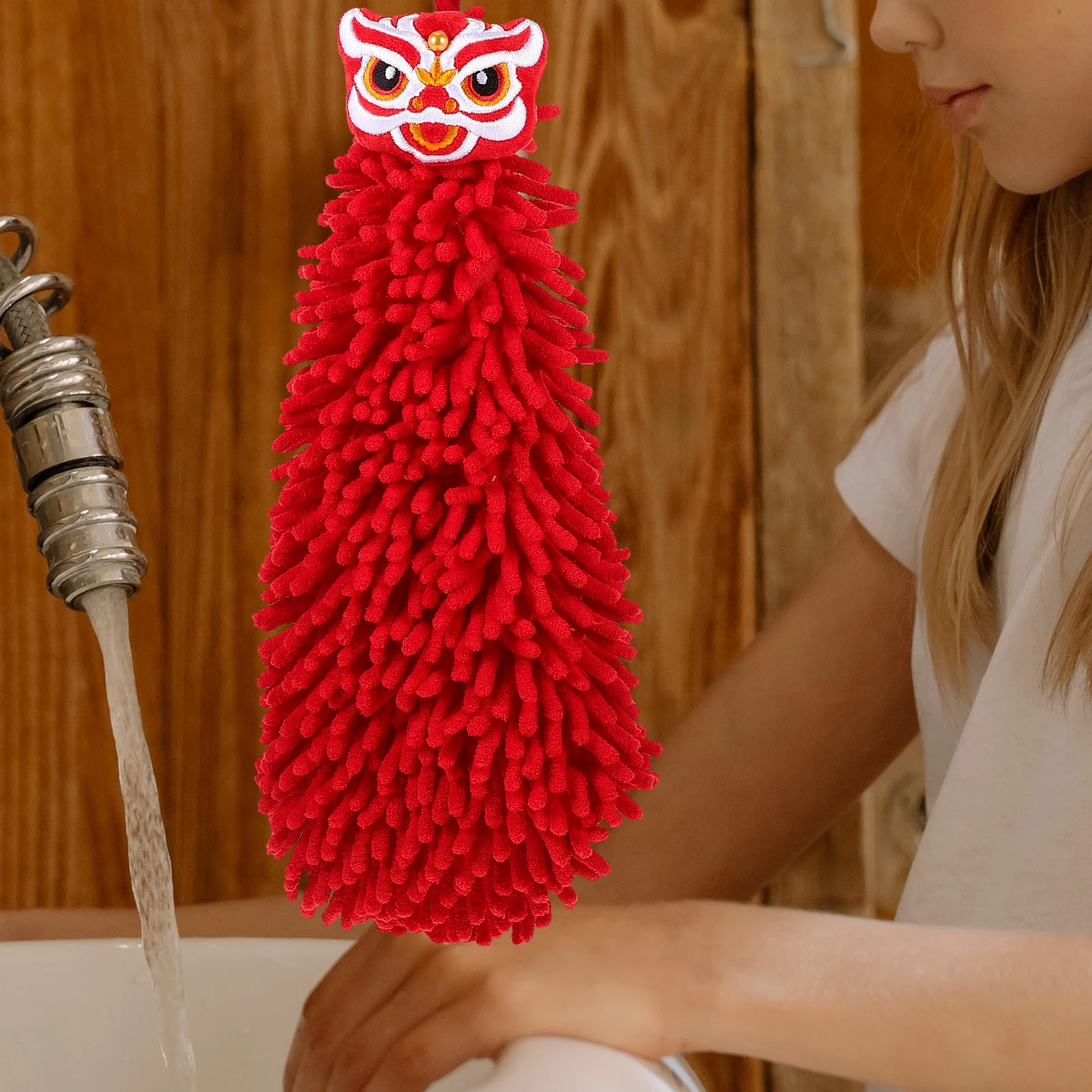 

Chenille Hand Towel Supple Festival Appearance Absorbent Dry Hanging Loop Kitchen Bathroom Drying Cloth