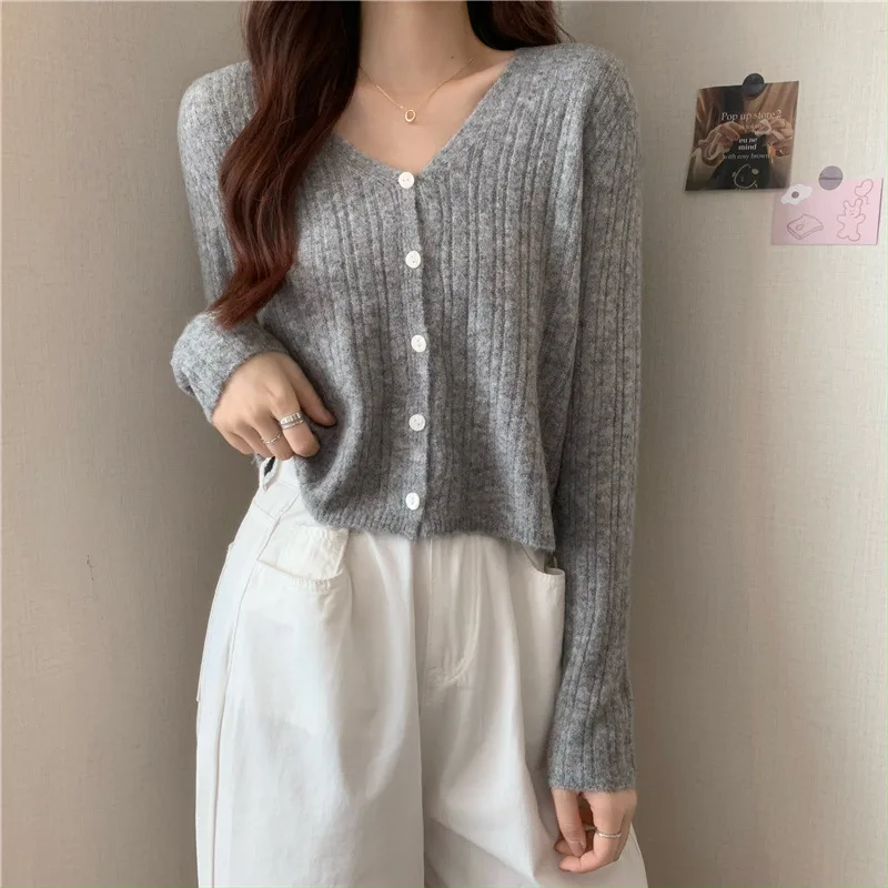 Women cardigan knitted sweater Button long sleeves V-neck Simple and elegant style High quality trendy knitwear tops Gentle Pink