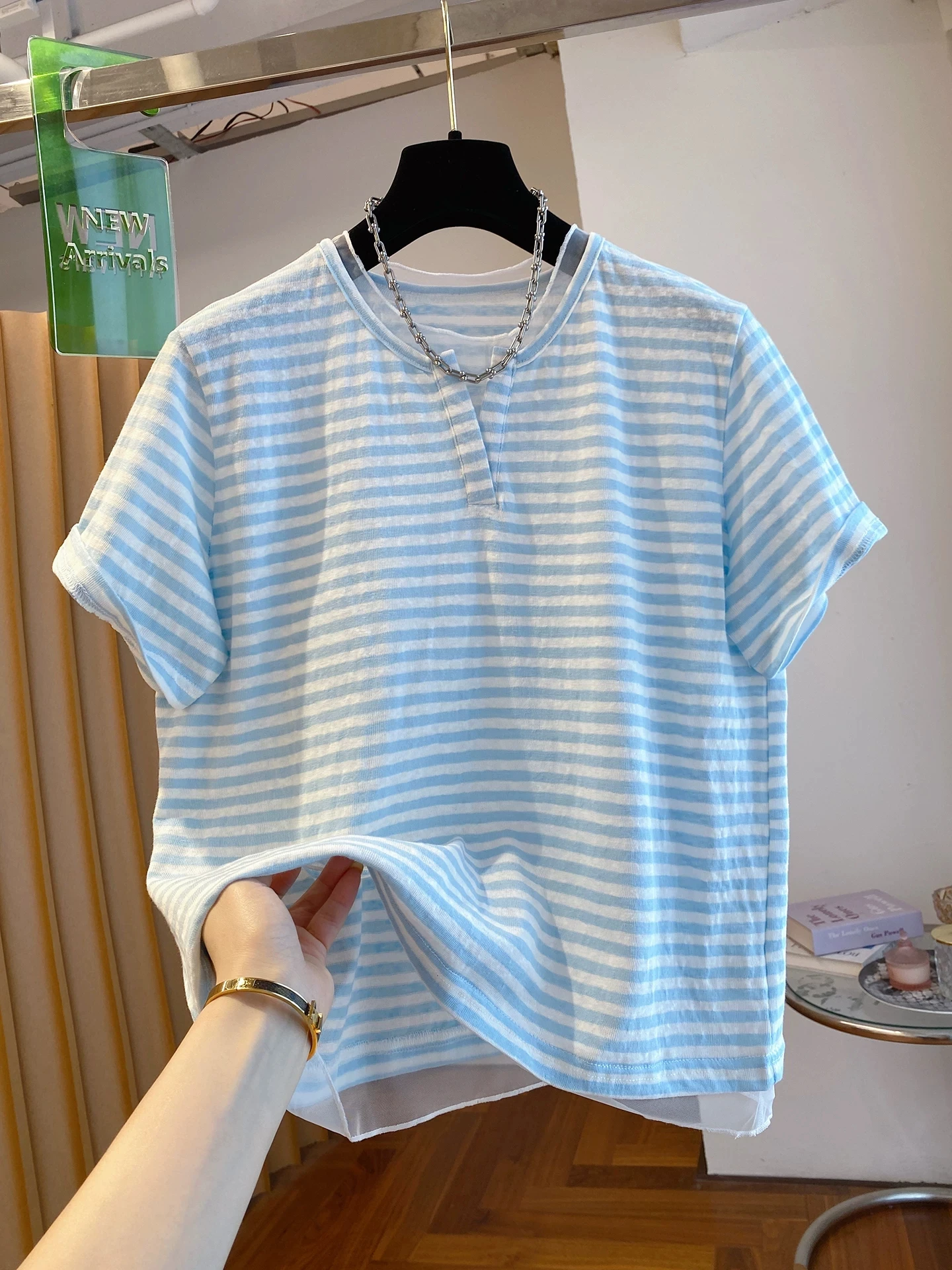 

plus Size Women's Blue Striped Short Sleeve T-Shirt Summer Lightweight Breathable Scissors Collar Loose Fit Comfortable Top