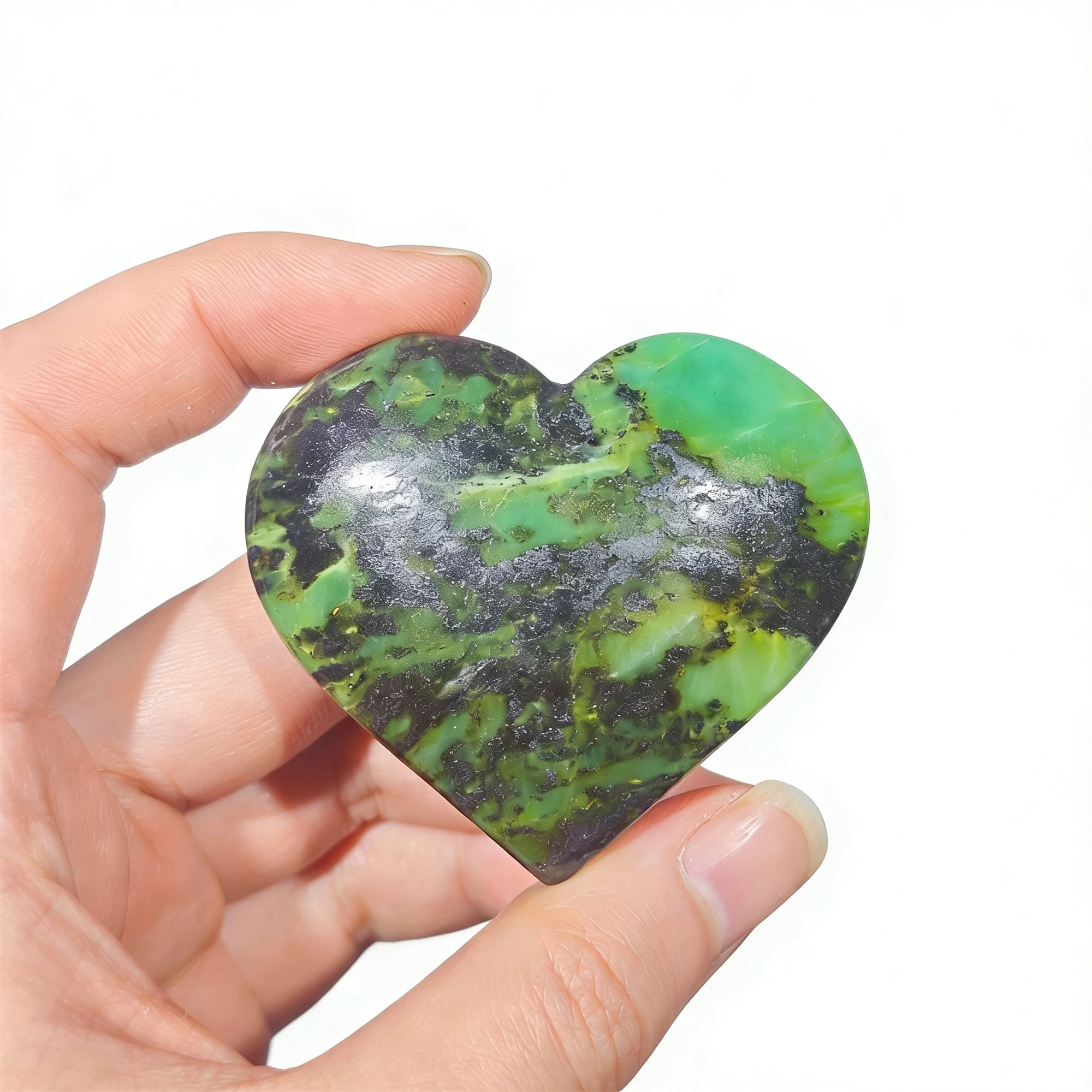 

1pc Green Opal Crystal Heart Carving with Black Veined Texture, Home Decor, Great Gift for Birthdays and Valentine's Day