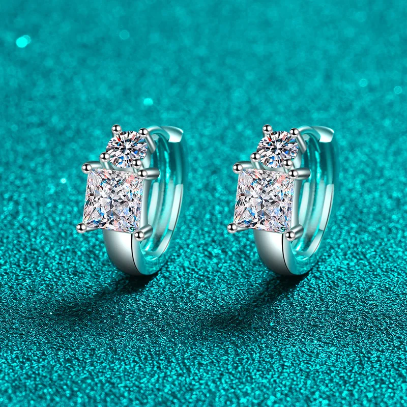 Elegant PT950 Platinum Women's Fashion Princess Square 2.6 Carat Moissanite Stud Earrings Party Charm Jewelry