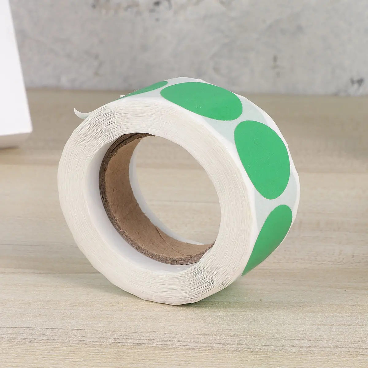 

500Pcs Decorative Marking Stickers Round Adhesive Label Tags for Gifts Party Packaging Classroom Kitchen Organization