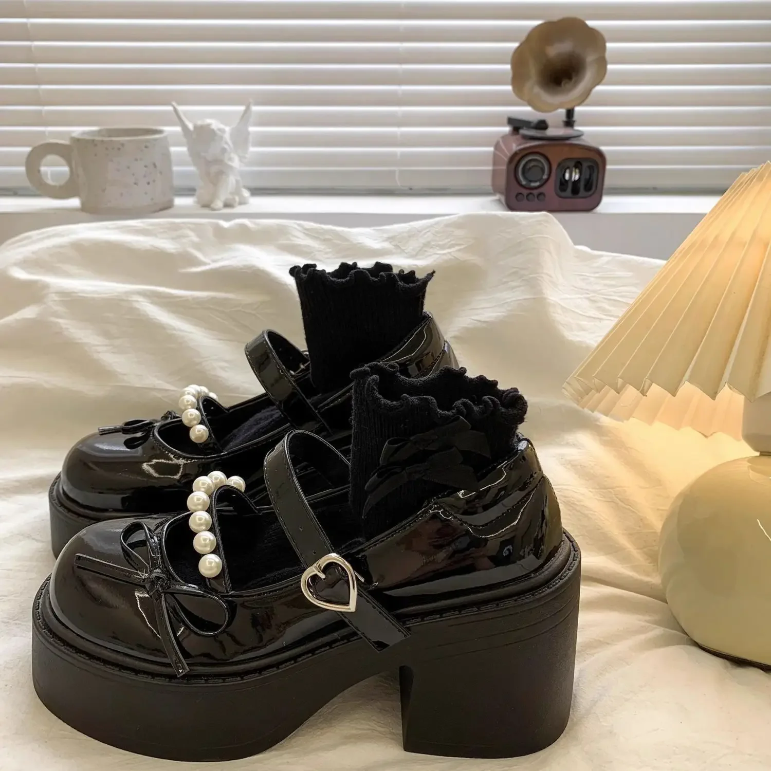 

Women Chunky Heel Mary Jane Shoes 2025 Summer New French Retro Cute Round Toe Versatile Leather High Heels