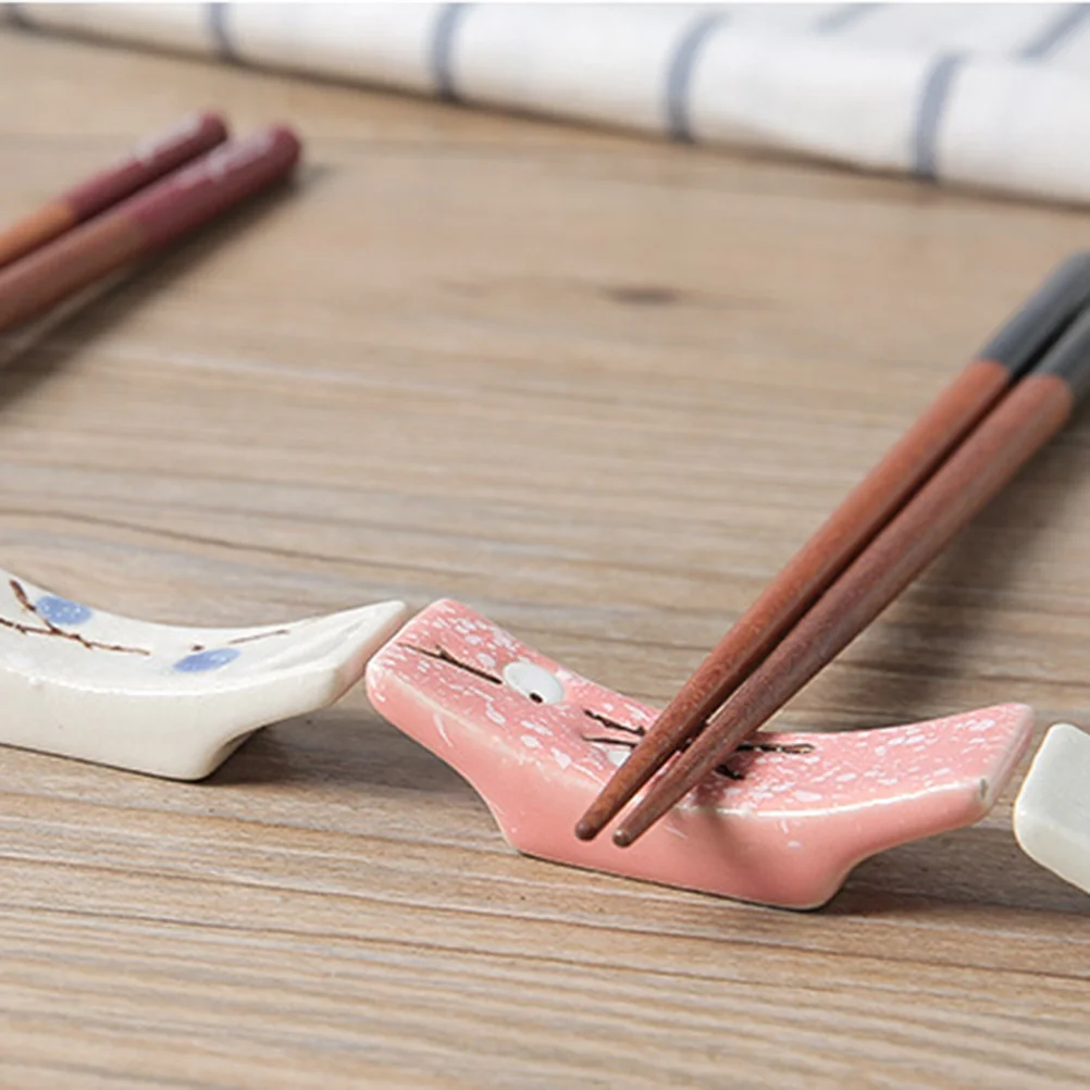 

4Pcs Ceramic Plum Blossom Chopsticks Rest Holder Elegant Tableware Set Easy Clean Long Lasting Gift Chopstick Holder