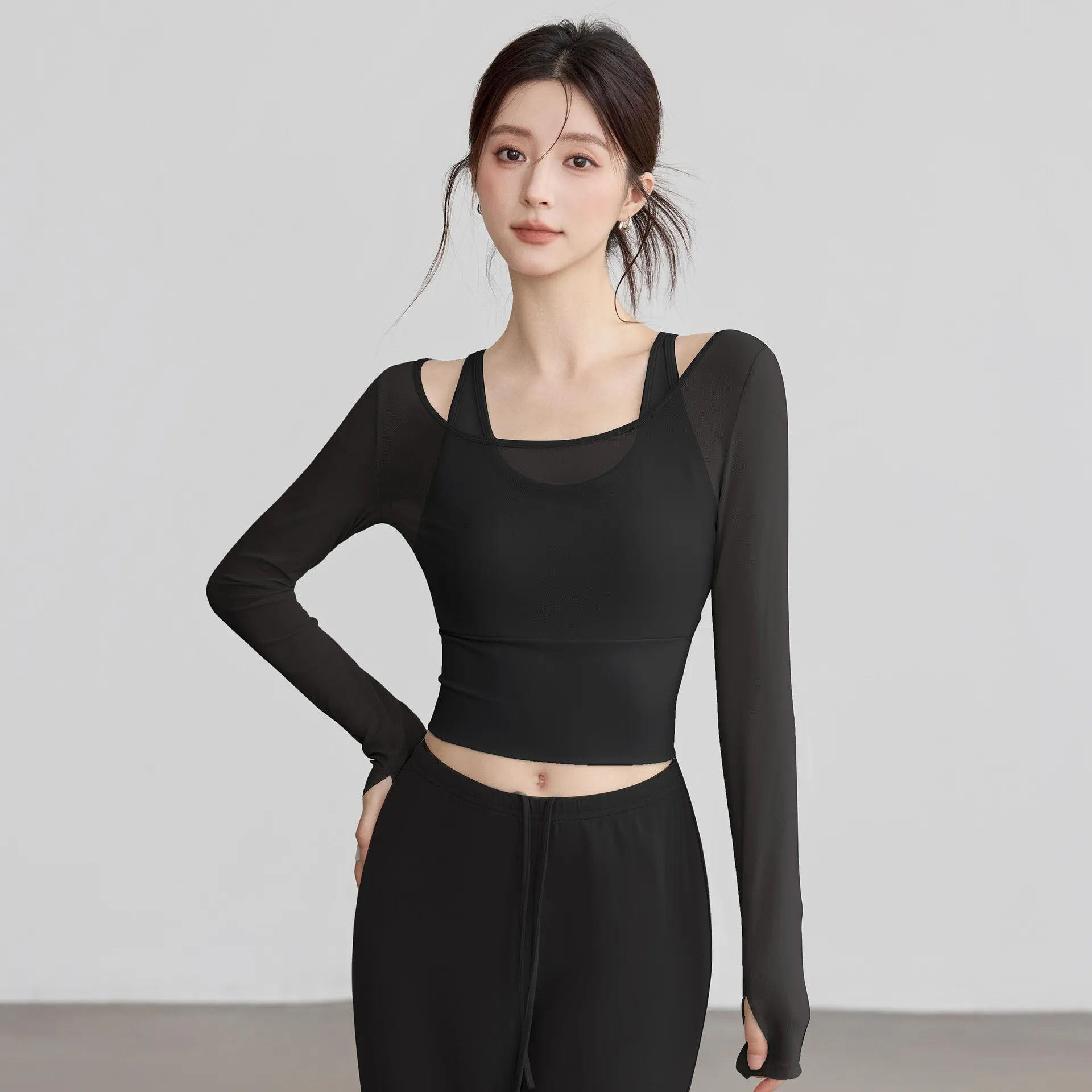 Damen Slim Fit Langarm Yoga Shirts Workout Fitness Crop Tops mit Polstern Lauf-T-Shirt für Fitnessstudio Training Pilates Tops – Detail 12