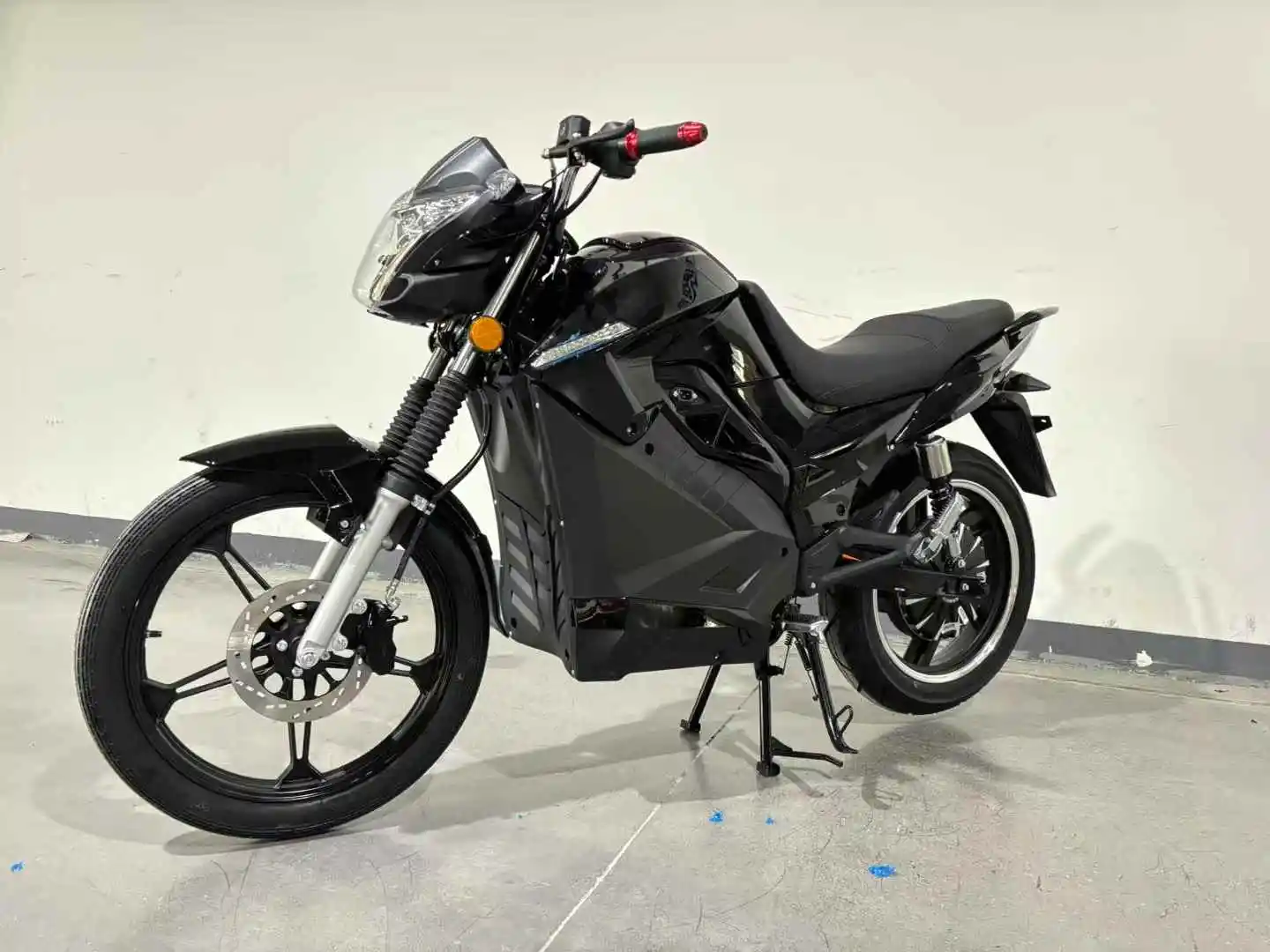 Calico Brand Electric Motorcycle with A Speed of 180km/h, Using Inverted Shock Absorption Central Motor and Wheel Hub Motor
