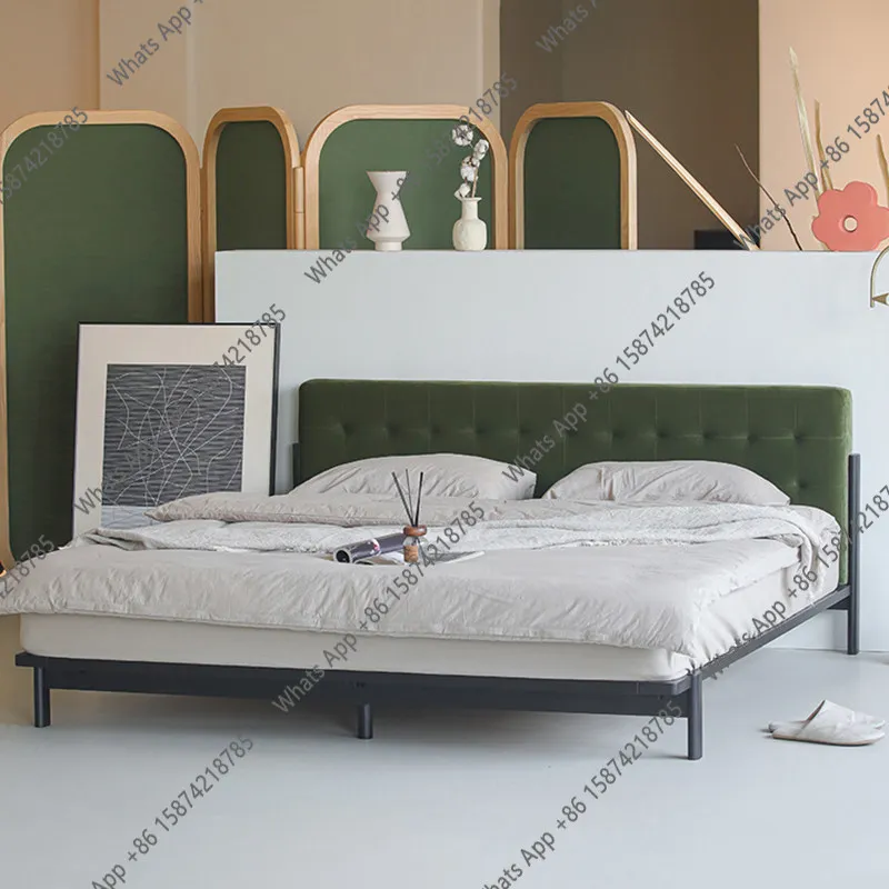 

B Nordic 1.5 Meters Solid Wood Bed, American Light Luxury Small Apartment, Upholstered Master Bedroom, Double Bed, Wedding Bed,