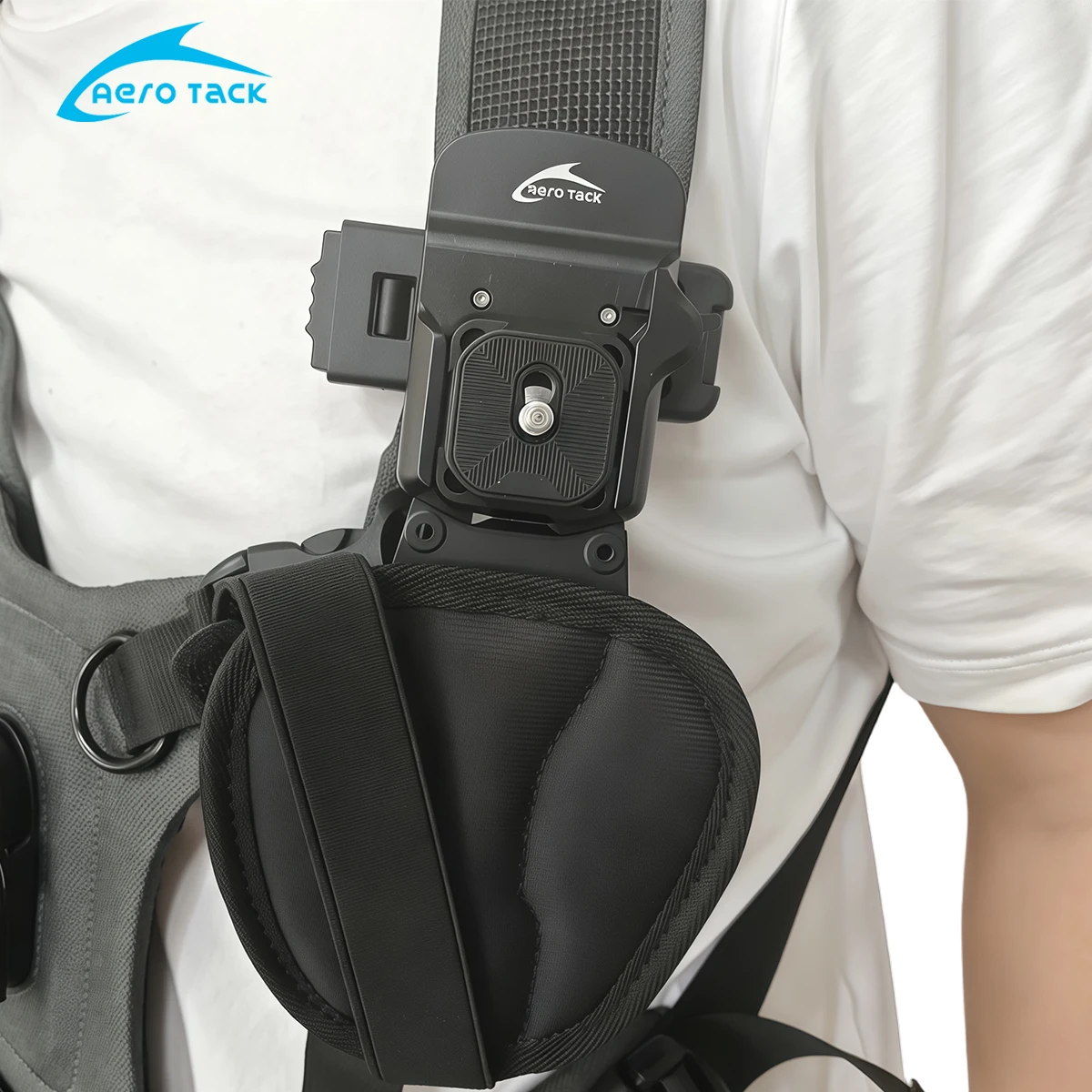 Aero Tack Quick Release Camera Backpack Clip Camera Chest Mount DSLR Mirrorless Camera Holder Outdoor Photography