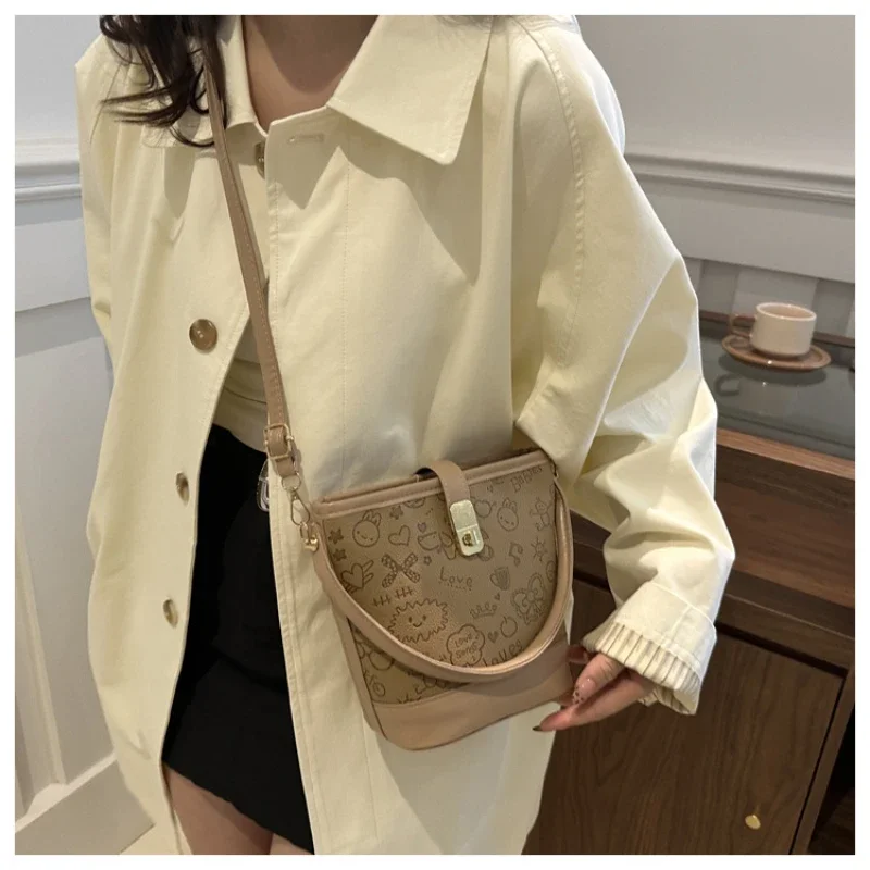 

Новая пригородная сумка-ведро через плечо, офисная сумка, модная и популярная сумка для женщин, сумки через плечо для женщин