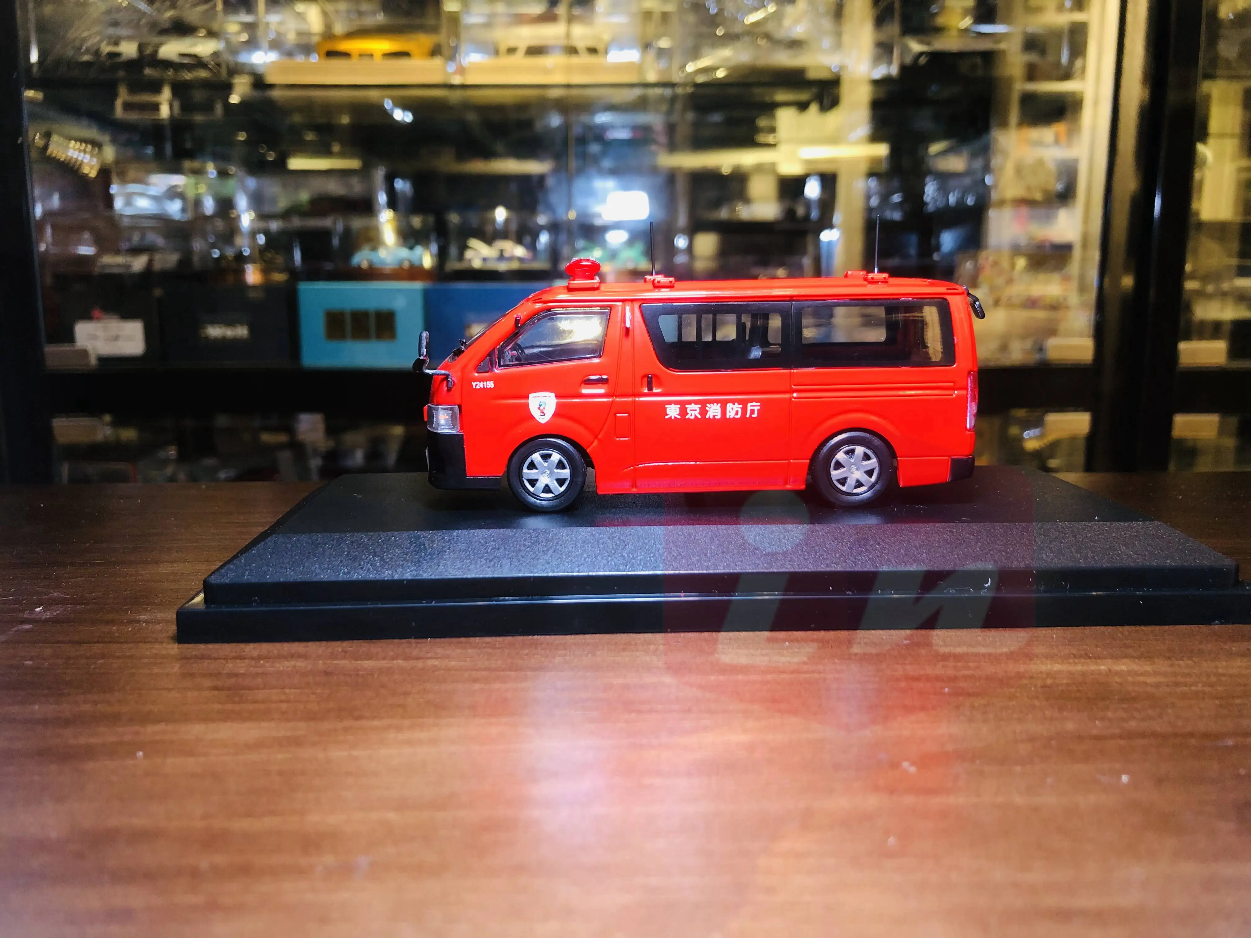 Model1 1:43  Hiace  Tokyo Antenna Diecast Model Car Collection Limited Edition Hobby Toys