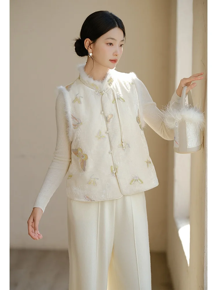 

Новая коллекция 2025: Осенне-зимняя китайская национальная модная элитная бархатная кофта и элитная куртка с вышивкой