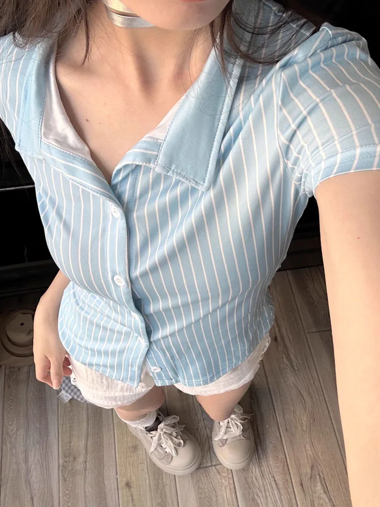 American-style commuter striped short-sleeved top with urban button-up flannel, sexy short-sleeved shirt top