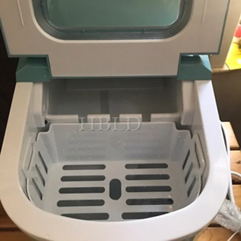 ماكينة صنع الثلج المحمولة لسطح المكتب فضية صغيرة دائرية متعددة الوظائف ماكينة تشكيل مكعبات الثلج التجارية