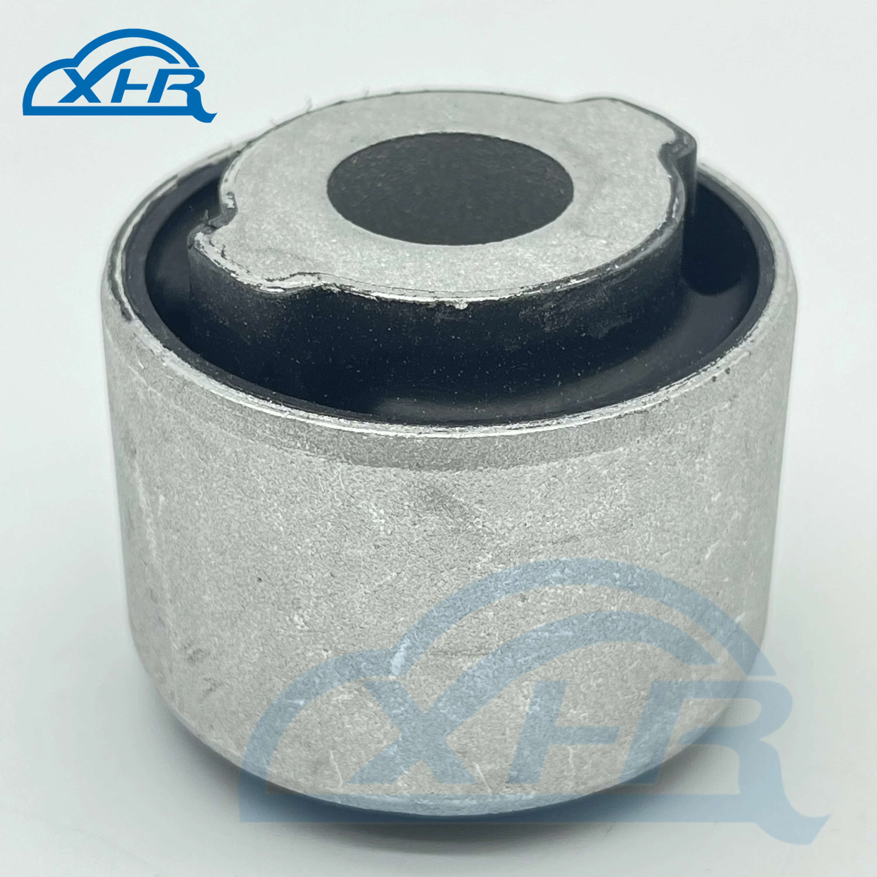 High Quality LR025421 Rear Knuckle Bushing For LAND ROVER RANGE ROVER EVOQUE 2012-2018 LR024483 LR068884 LR024482
