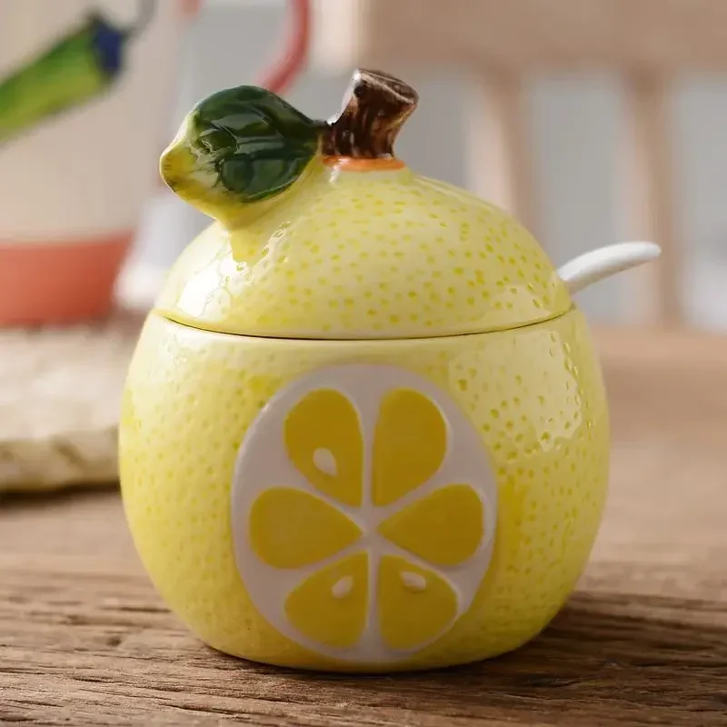 Pepper and Container Oil Bottle Kitchen Goods Household Spice Storage Jar Creative Fruit-Shaped Spice Ceramic Jar Salt Shaker