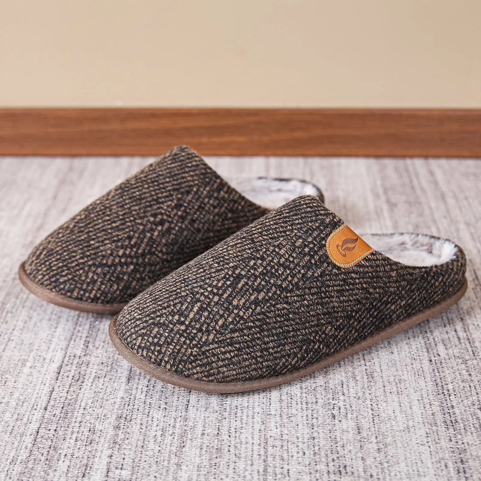 

Men Slippers Winter Warm Cotton Slippers Men and Women Couples Flats Soft Non-slip Slides Home Indoor Slippers Large Size 40-51
