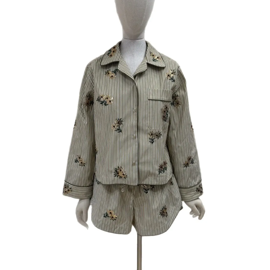 

Spring Summer Women Stripes Set Sequin Flowers Embroidery Turn-Down Collar Single Breasted Shirt Top+Lace-Up Waist Shorts