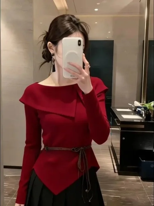 

Красный вязаный свитер женский, весенний, на одно плечо, с асимметричной талией, имитация белой ткани, базовый топ для повседневной носки