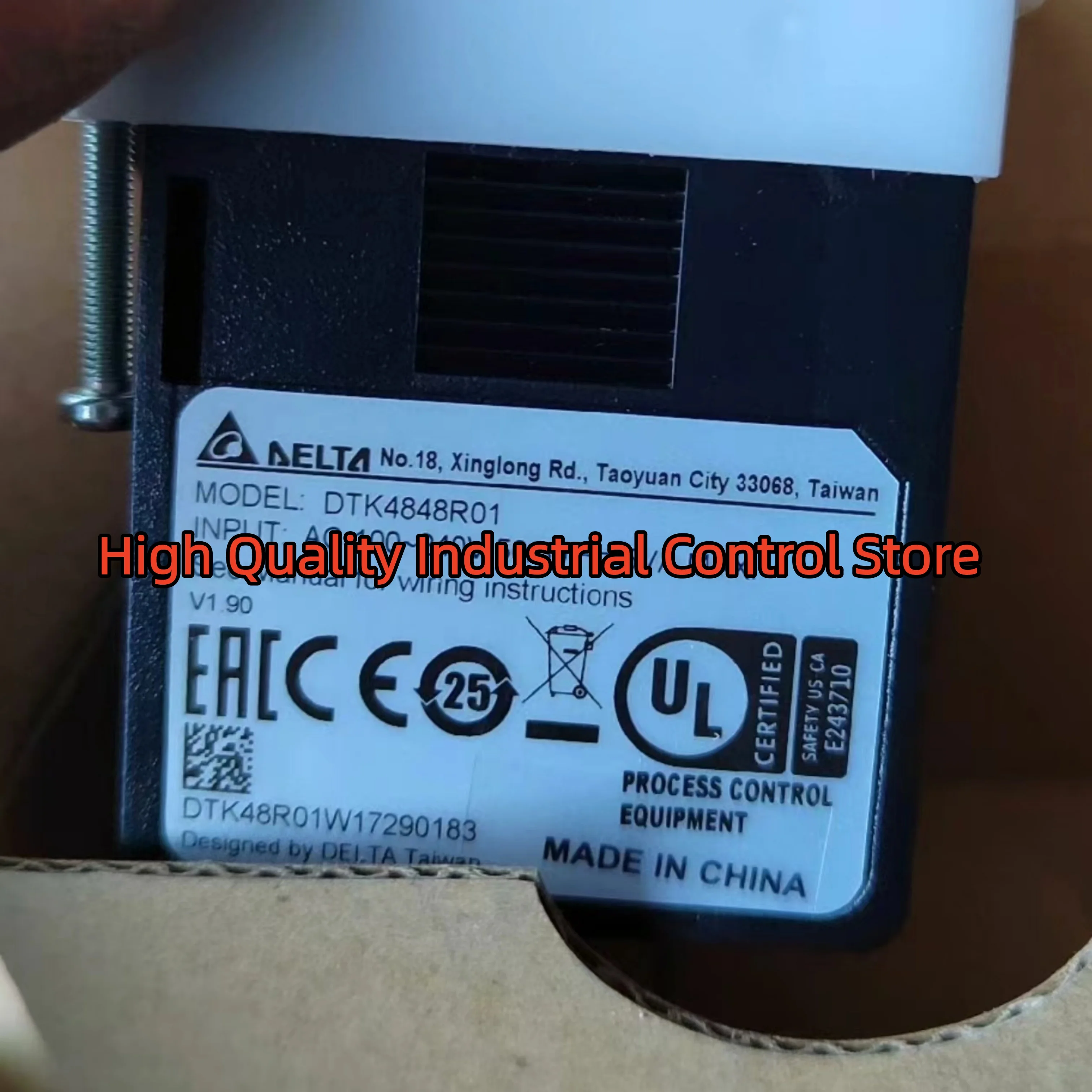 

Контроллер температуры DTK4848R01 новый в коробке DTK7272R01