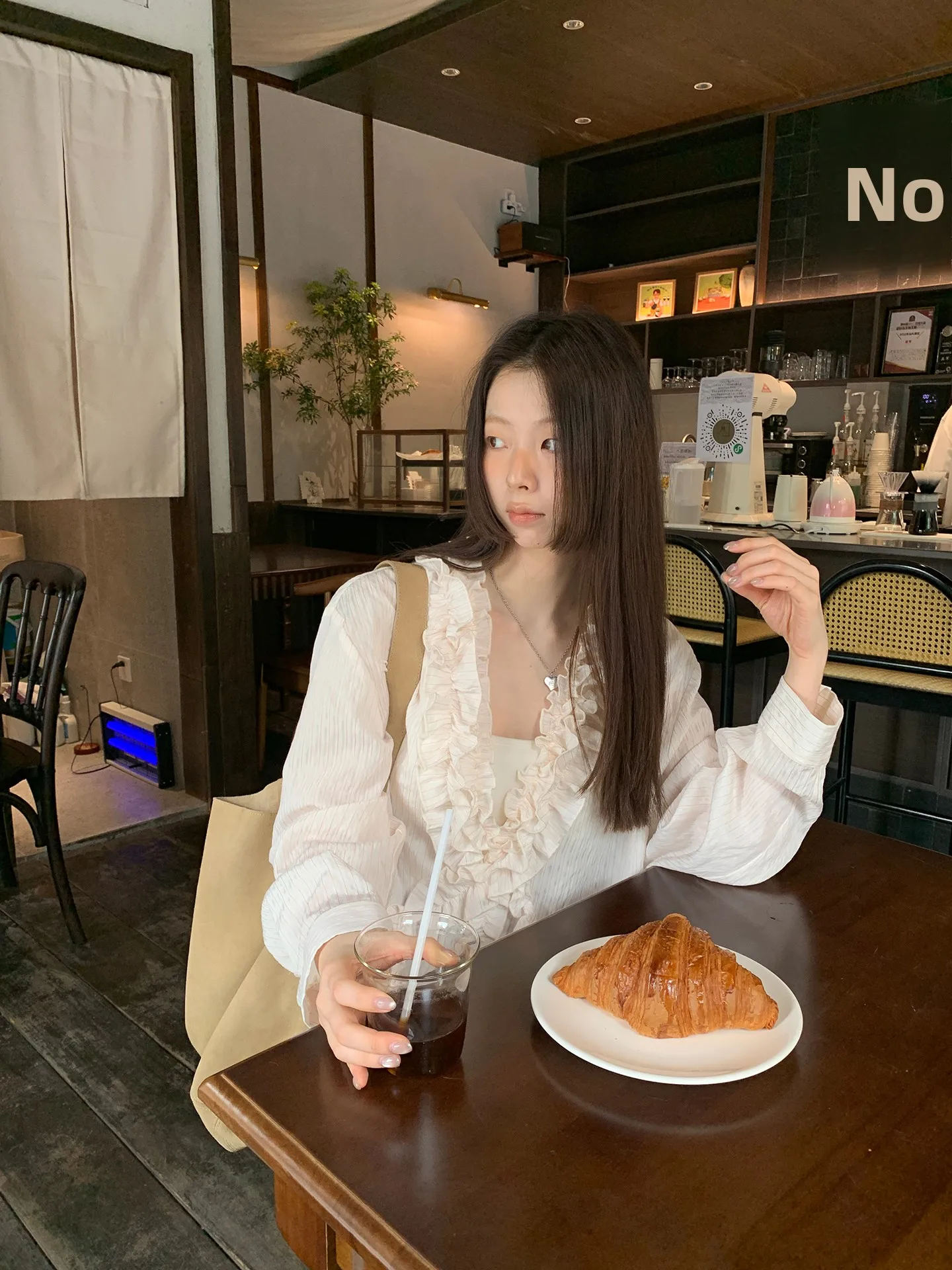 

Loose Striped Long Sve Women's irt Casual Sle V-Ne Button up Comfortable Fit Summer 2025 New Arrival G Sle