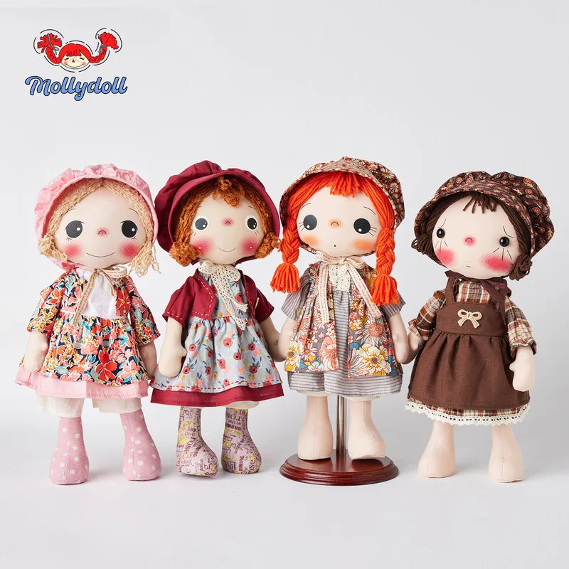 

В наличии: Винтажная кукла ручной работы Mollydoll, изысканная работа, плюшевая игрушка, настольное украшение, коллекционный подарок на день рождения для друзей