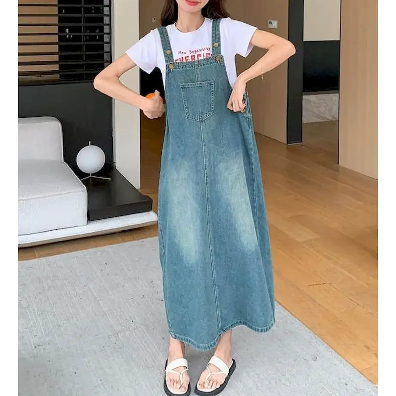 

Джинсовое платье на бретелях для женщин, повседневное свободное летнее уличное платье без рукавов, трендовые винтажные платья в корейском стиле, большие размеры до икры