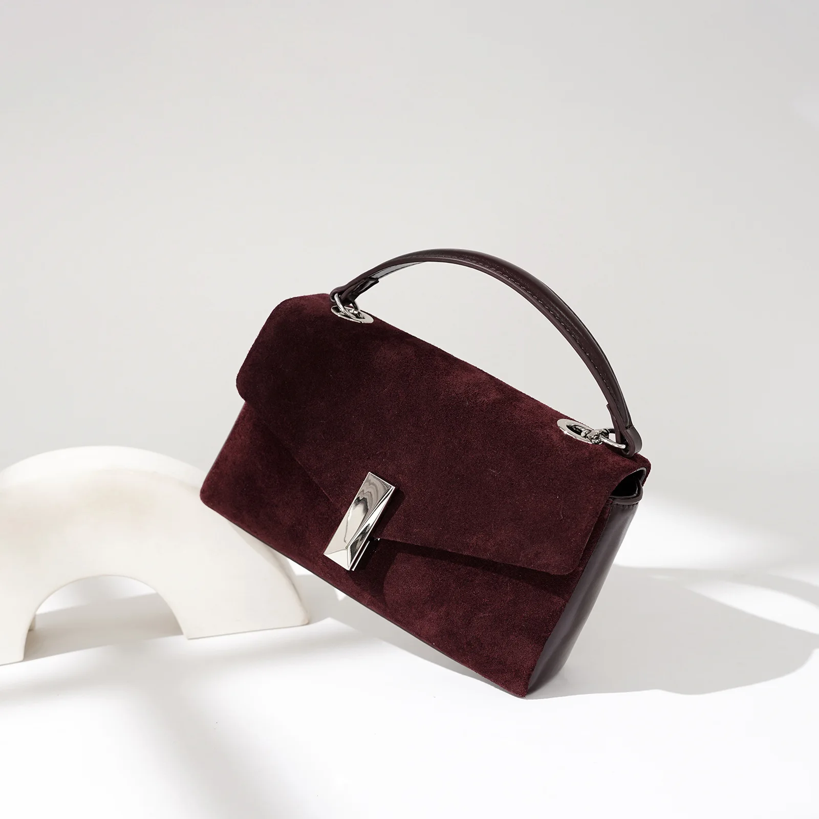 Genuine Leather Flap Design Small Square Bag Simple Versatile Commuter Cowhide Shoulder Bag Lady Chains Handbags - Image 3